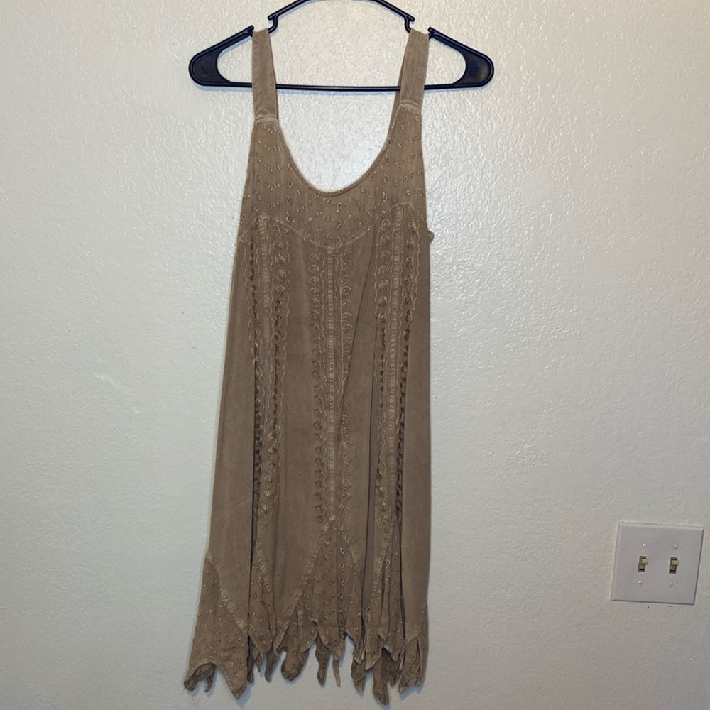 Cute options bohemian style tan dress size large